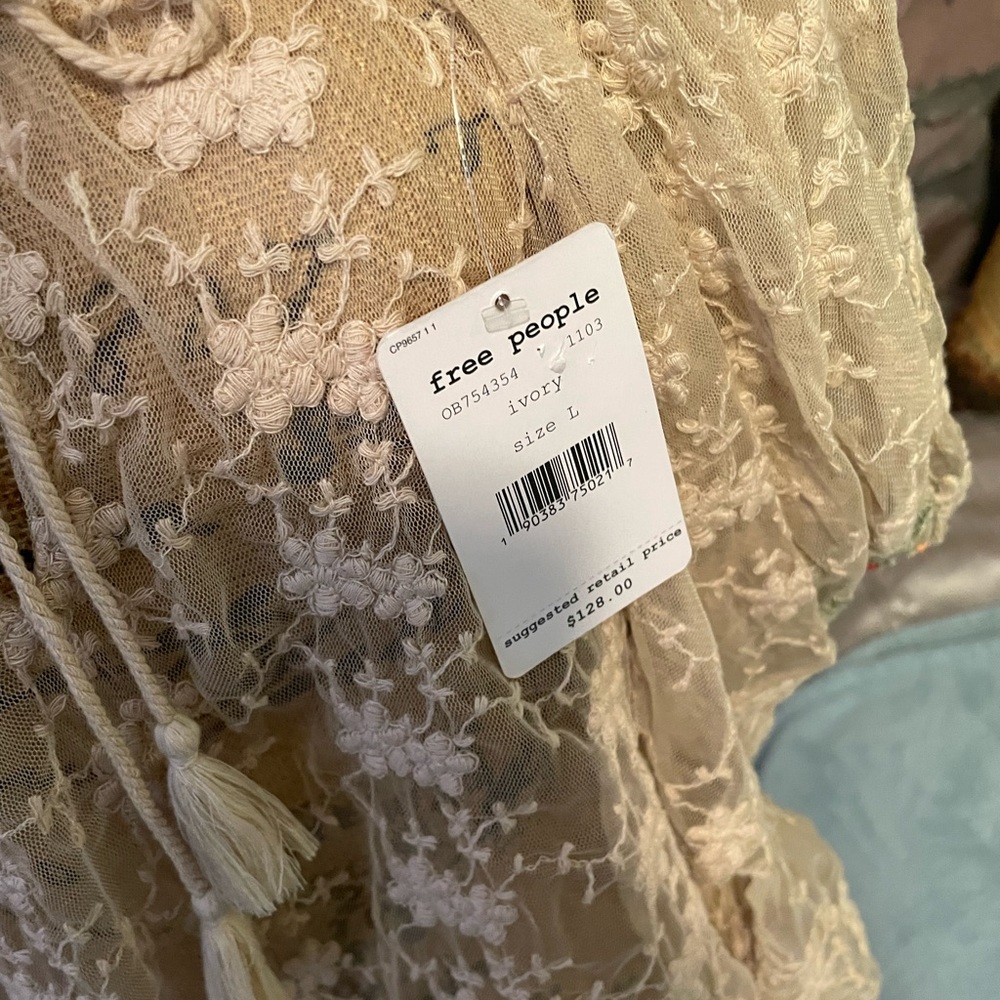 🪶FREE PEOPLE🪶OFF SHOULDER BLOUSE NWT! - Picture 4 of 8